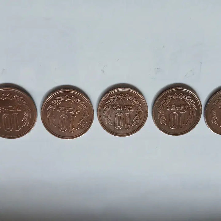 [BUNJANG] Japanese 10 Yen Coins (5-Piece Set) / 일본 10엔 동전 5개