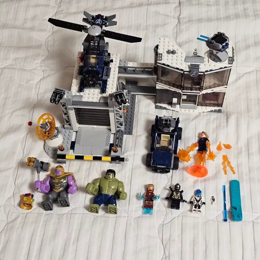 [BUNJANG] LEGO Marvel 76131 Avengers Compound Battle - Includes Extra Stickers / 레고 마블 76131 어벤져스 연합 전투 - 역순분해 여분스티커 포함