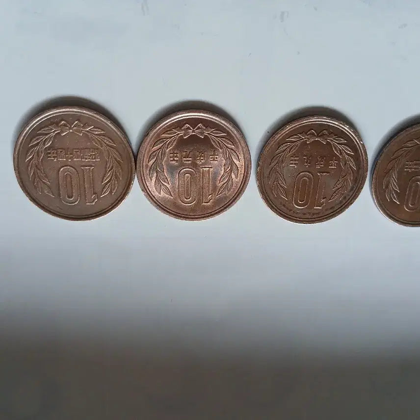 [BUNJANG] Japanese 10 Yen Coins (4 Pieces) / 일본 10엔 동전 4개