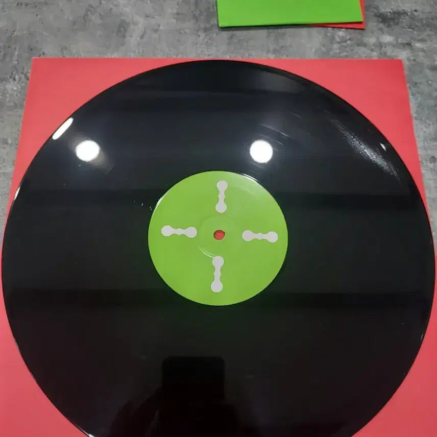 [BUNJANG] Björk Earth Intruders 2008 Deluxe Limited Edition UK Box Set / 비요크가 2008년에 발매한 싱글 "Earth Intrude