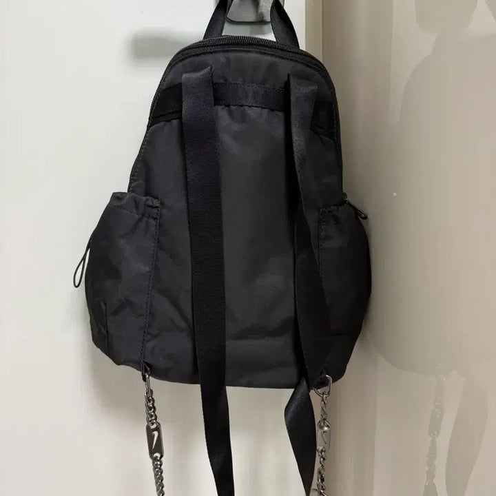 [BUNJANG] Nike Futura Luxe Mini Backpack CW9335-010 / 나이키 퓨추라 럭스 미니 백팩 CW9335-010
