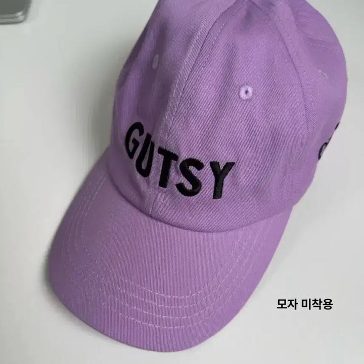 [BUNJANG] Olivia Rodrigo GUTS World Tour VIP Merchandise Set with Bracelet / Olivia rodrigo guts 월드투어 vip 굿즈 세트 + 팔찌