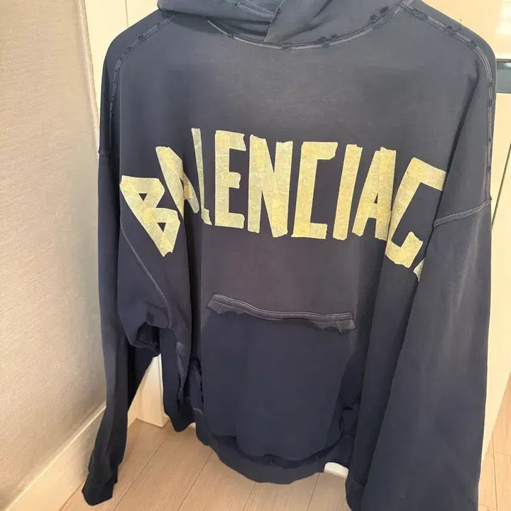 [BUNJANG] Balenciaga Tape Type Hoodie / 발렌시아가 테이프 타입 후드 (백화점 정품)