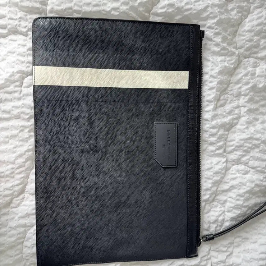 [BUNJANG] Bally Leather Clutch Bag - Black (Includes Dust Bag) / 발리 클러치 백 블랙 + 더스트 백 포함