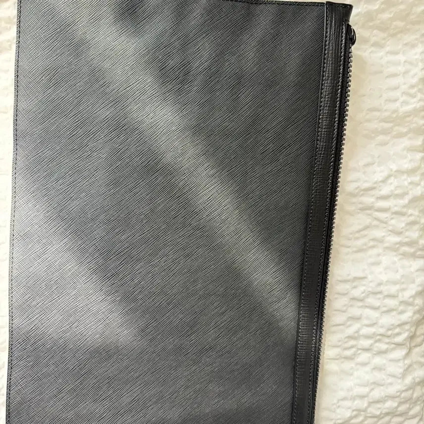 [BUNJANG] Bally Leather Clutch Bag - Black (Includes Dust Bag) / 발리 클러치 백 블랙 + 더스트 백 포함
