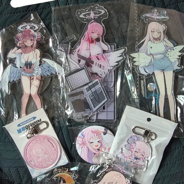 [BUNJANG] Blue Archive Mika Acrylic Goods Set / 블루아카 미카 아크릴 제품 세트 판매