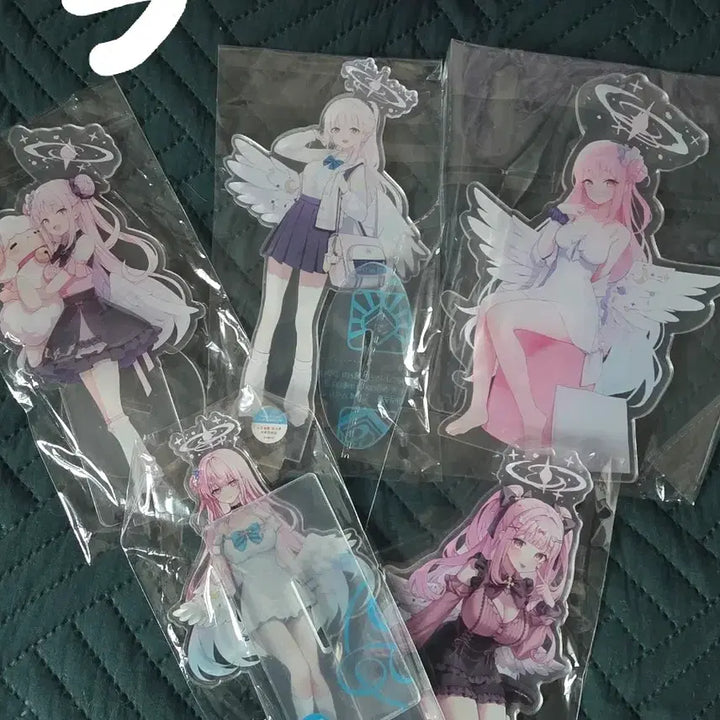 [BUNJANG] Blue Archive Mika Acrylic Goods Set / 블루아카 미카 아크릴 제품 세트 판매
