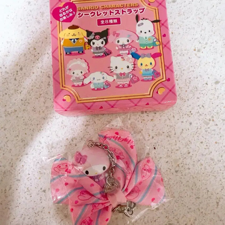 [BUNJANG] Sanrio Kirameki My Melody School Series Strap Keychain / 산리오 키라메키 마이멜로디 스쿨시리즈 스트랩 키링