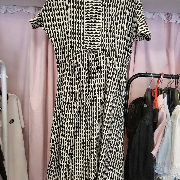 [SOLD OUT] 패턴 원피스