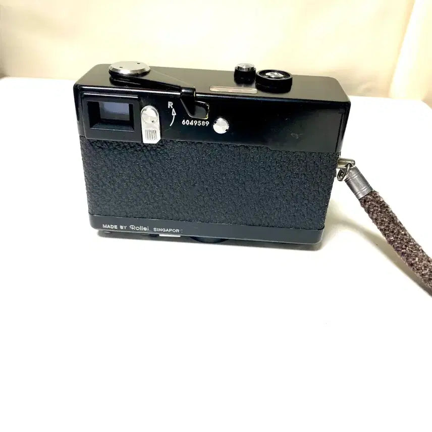 [SOLD OUT] 롤라이 35 블랙
