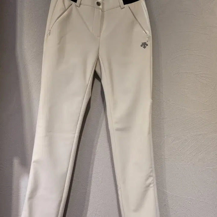[SOLD OUT] 데상트 골프바지 안감기모SS 사이즈 새상품