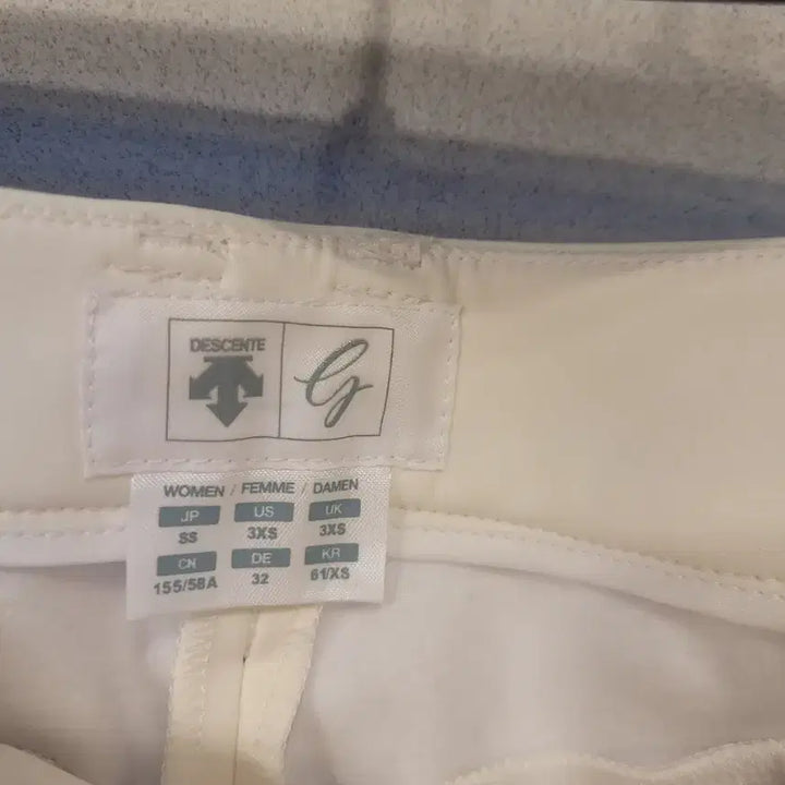 [SOLD OUT] 데상트 골프바지 안감기모SS 사이즈 새상품