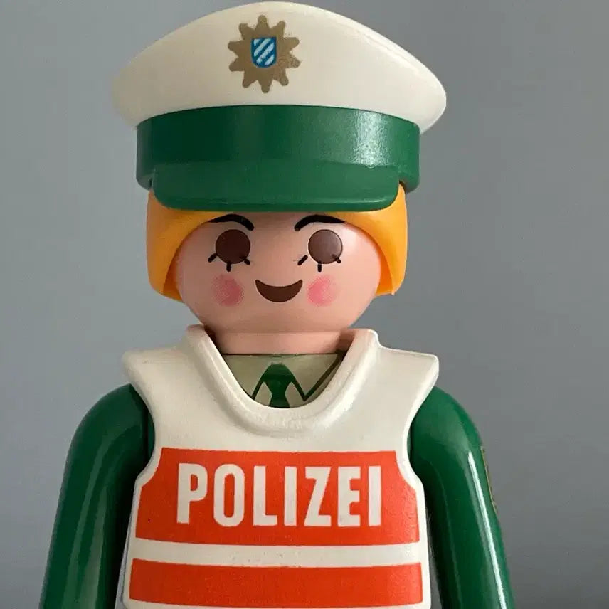 [BUNJANG] Playmobil Green Police Woman Figure / 중고 플레이모빌 초록 경찰 여인