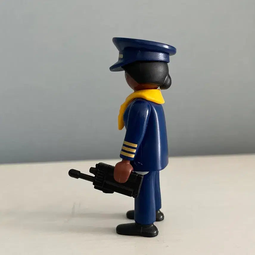 [BUNJANG] Playmobil Yellow Scarf Flight Attendant (Used) / 중고 플레이모빌 노란 스카프 승무원