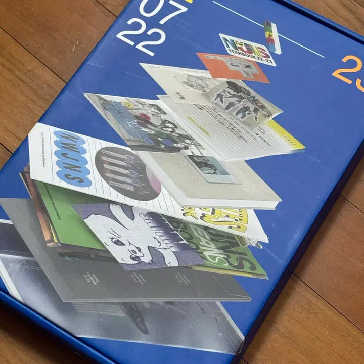 [BUNJANG] NewJeans Yearbook POB Unsealed / 뉴진스 이어북 개봉 특전포함 양도