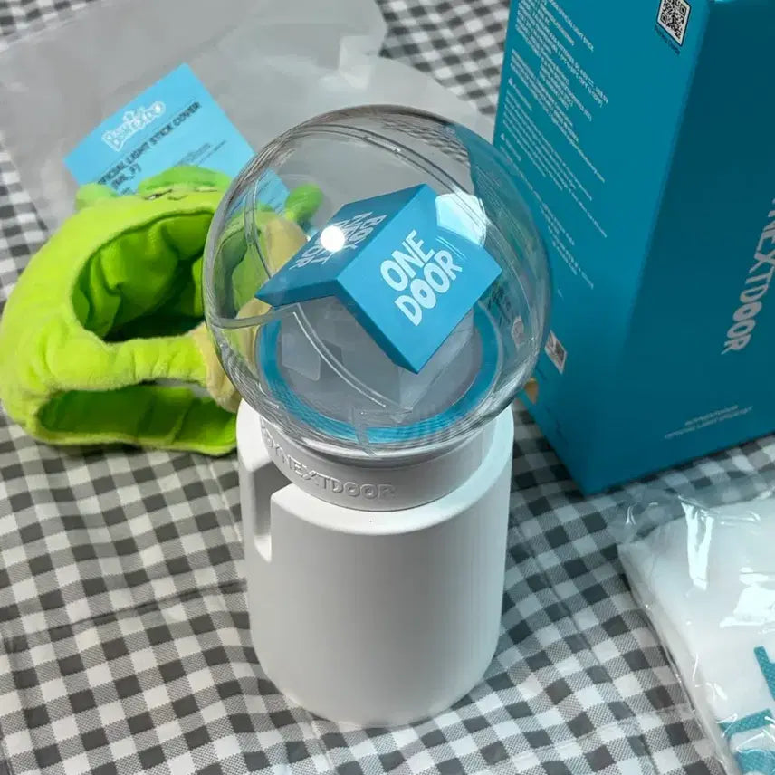 [BUNJANG] BOYNEXTDOOR Official Lightstick + Leehan 312 Lightstick Cover / 보넥도 응원봉 + 이한 312 응원봉 커버