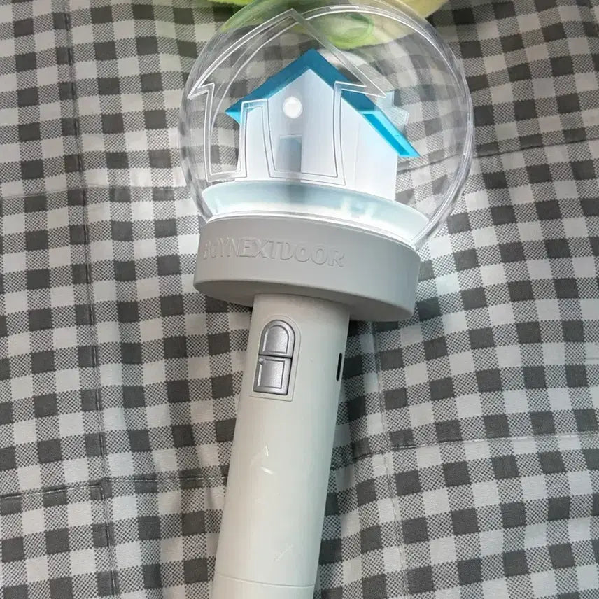 [BUNJANG] BOYNEXTDOOR Official Lightstick + Leehan 312 Lightstick Cover / 보넥도 응원봉 + 이한 312 응원봉 커버