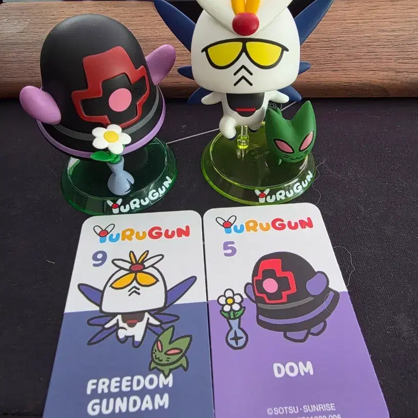 [BUNJANG] YURUGUN Freedom Gundam &amp; Dom Bundle Set / YURUGUN 프리덤건담 + 돔 일괄판매합니다.