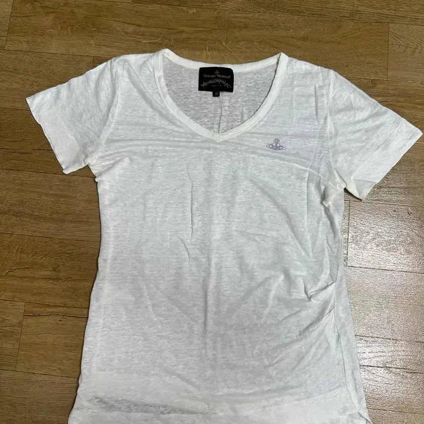 [SOLD OUT] 비비안웨스트우드정품(마100%)티셔츠