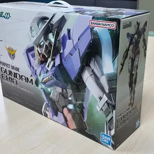 [BUNJANG] Bandai Namco Perfect Grade Gundam Exia Model Kit / 반다이 남코 퍼펙트 그레이드 건담 엑시아
