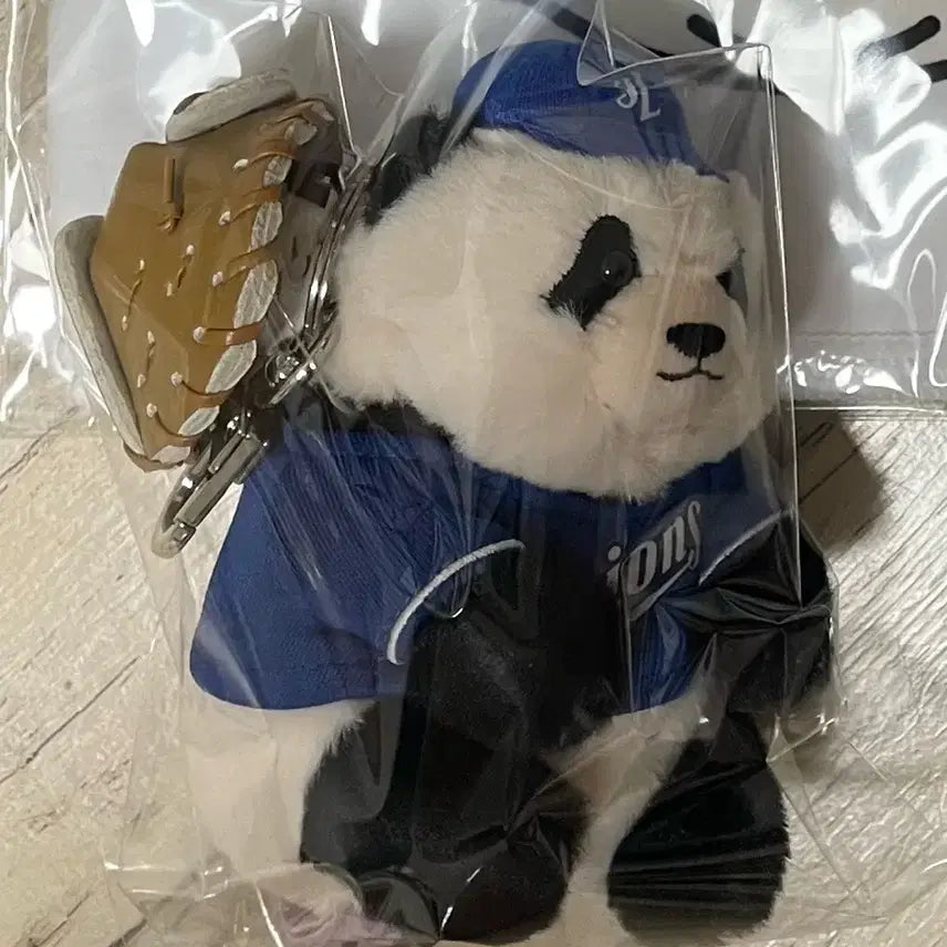 [BUNJANG] Samsung Lions Bao Family Louis Bao Pitcher Doll Keychain / 삼성라이온즈 바오 패밀리 루이바오 투수 인형 키링
