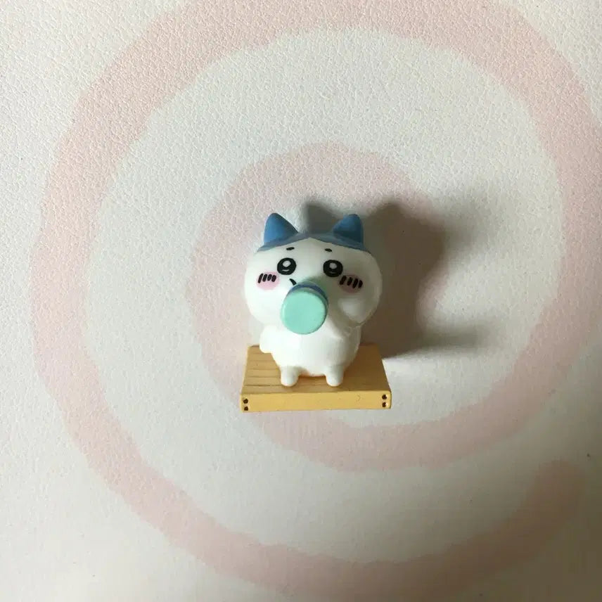 [BUNJANG] Chiikawa Sauna Gacha Milk Hachiwara Figure / 치이카와 입욕제 사우나 가챠 우유 하치와레 피규어