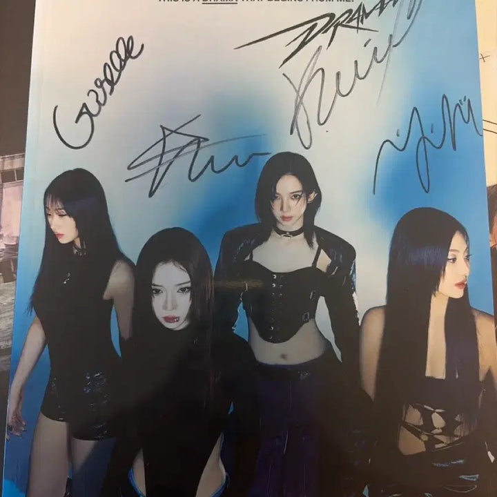 [BUNJANG] Aespa Autographed Album (Karina Photocard Included) / 에스파 친필싸인 앨범