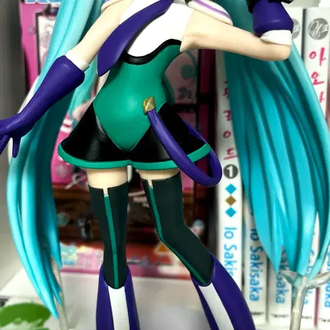 [BUNJANG] Shinkalion Miku Unsealed Exhibition Display Figure / 신카리온 미쿠 단순 개봉 후 전시