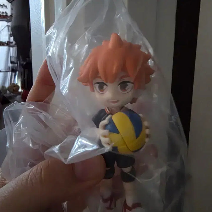 [BUNJANG] Haikyuu!! Shoyo Hinata Hide-and-Seek Figure (Volleyball Version) + Fubuki Hinata / 하이큐 히나타 숨바꼭질 피규어 배구공 버전+팔버스 히나타