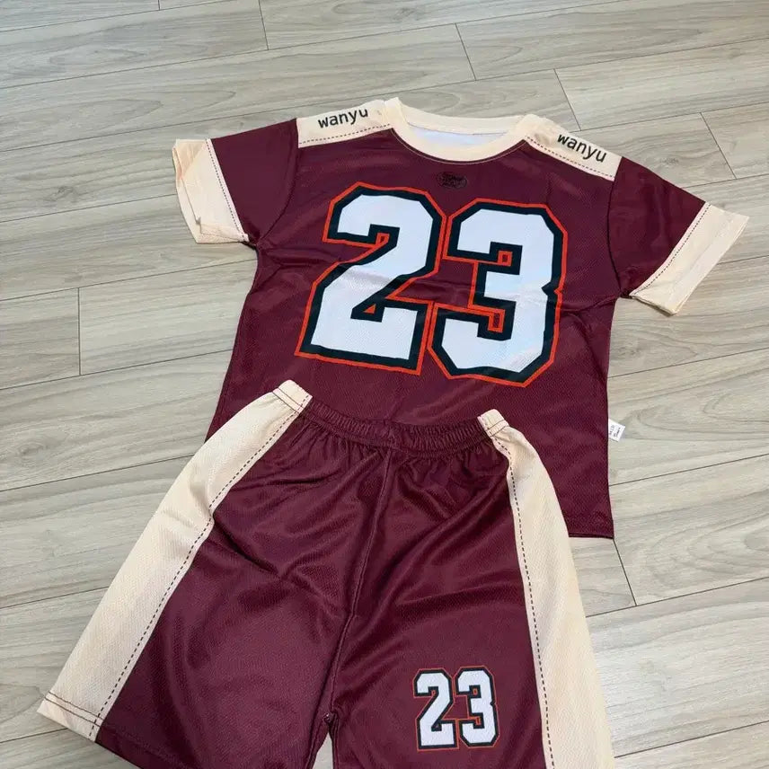 [BUNJANG] Kids Red23 Basketball Set (130 Size) / 130남아옷 새상품))레드23 농구복 세트