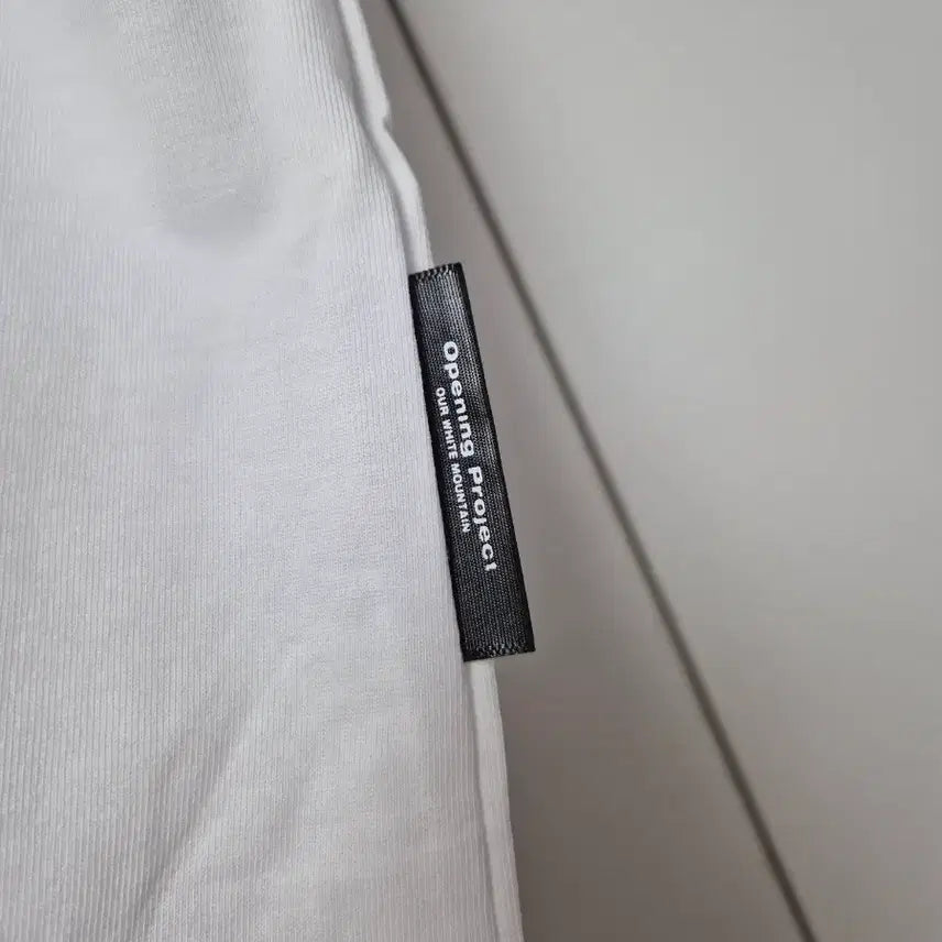[SOLD OUT] 새상품)무신사 오프닝 프로젝트 반팔티 화이트