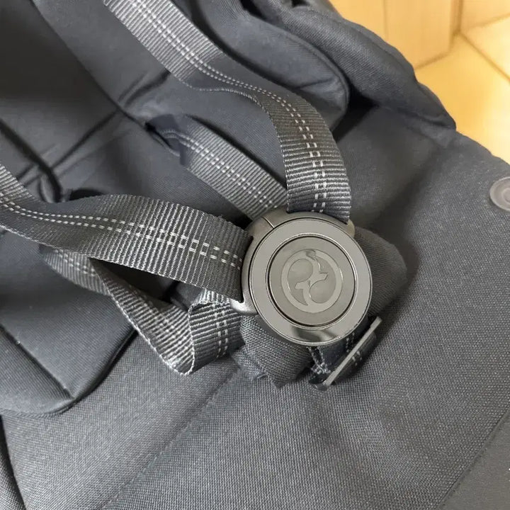 [BUNJANG] Cybex Melio Carbon Black 2.0 Stroller / 싸이벡스 멜리오 카본 블랙 2.0 절충형 유모차