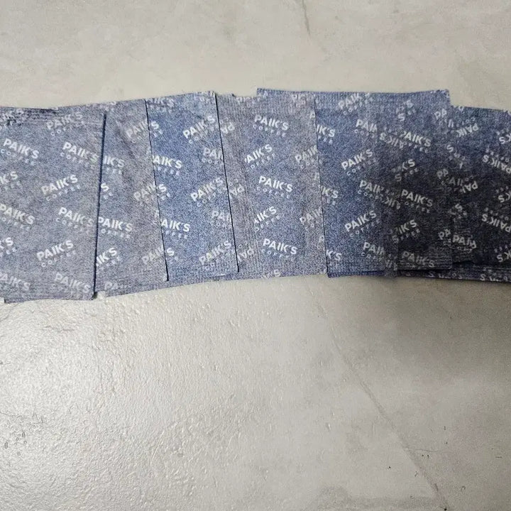 [SOLD OUT] 빽다방 짱구 띠부씰 10장 일괄 판매 합니다
