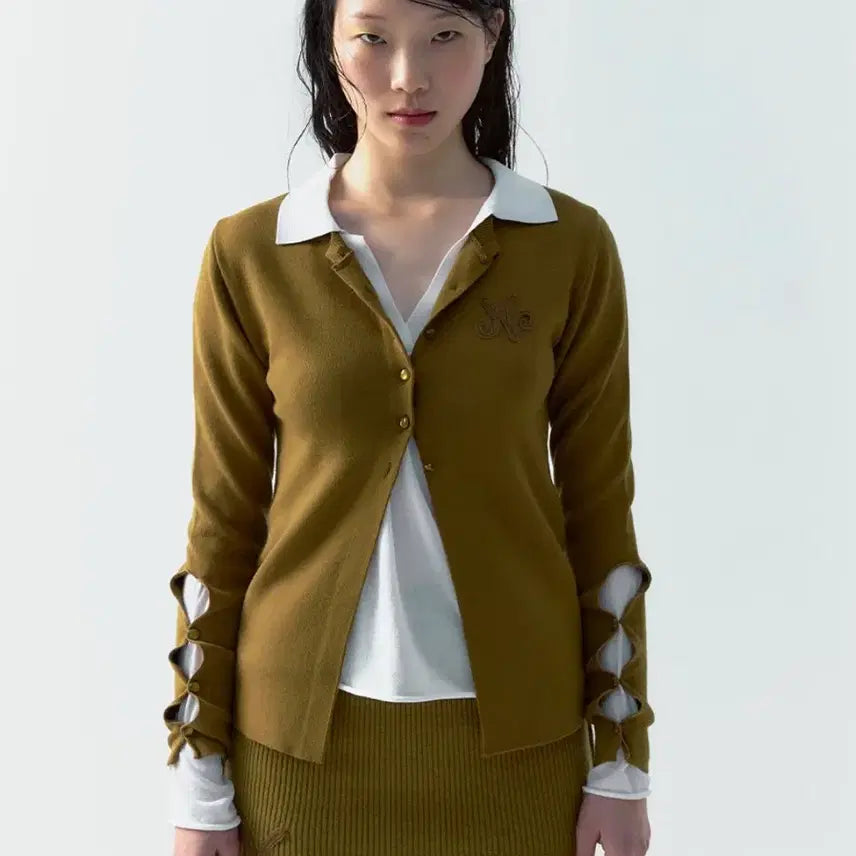 [SOLD OUT] 나비버스 Straight Fit Knit Skirt Olive
