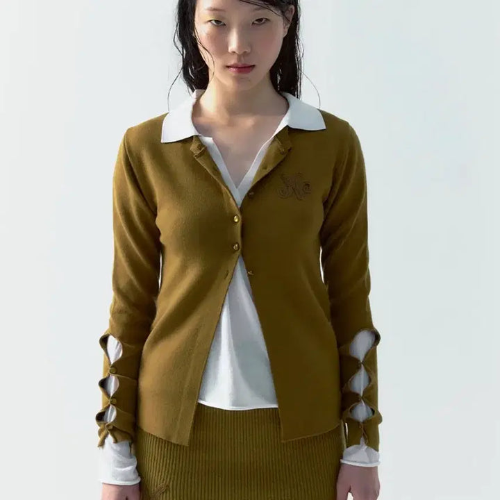 [SOLD OUT] 나비버스 Straight Fit Knit Skirt Olive