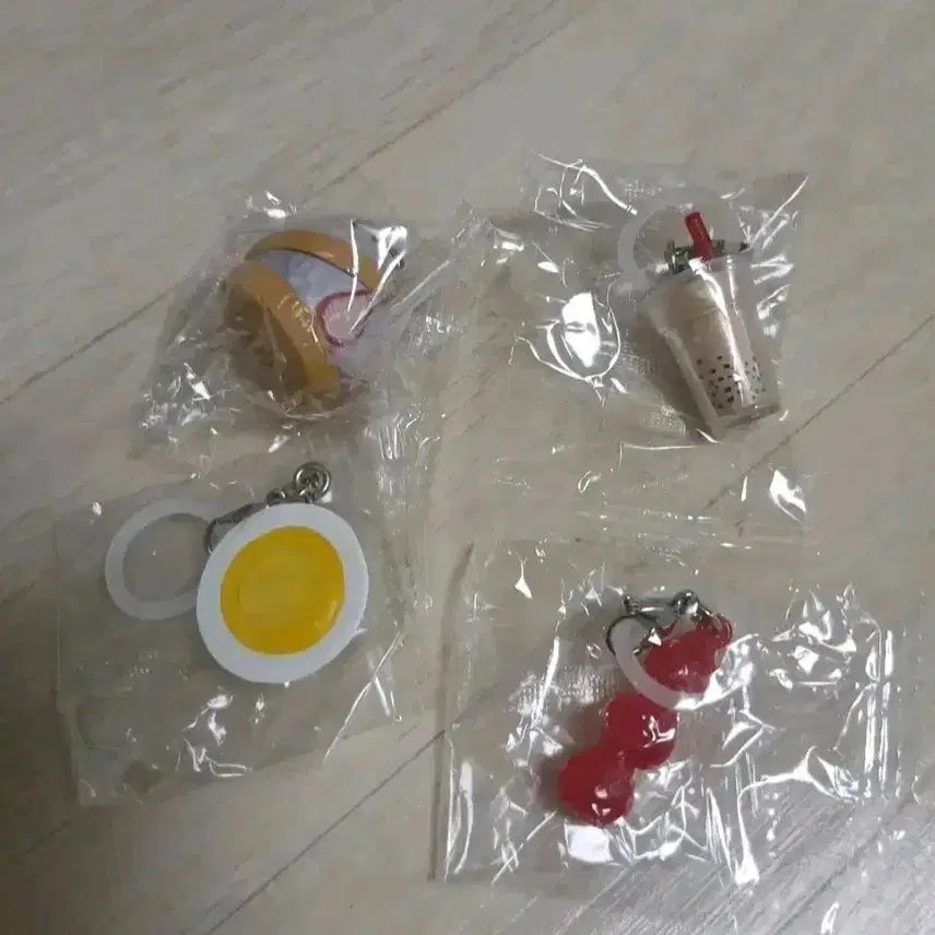 [BUNJANG] Bandai Sweets Dessert Miniature Keychain Set / 반다이 스위츠 디저트 간식 메지루시 일본 식품 가챠 미니어처 키링