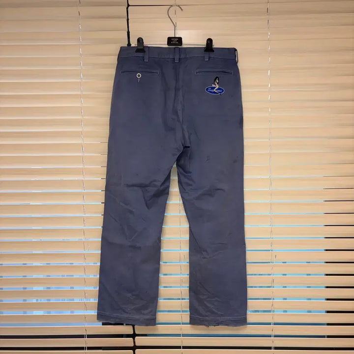 [SOLD OUT] 슈프림 Supreme 핀업걸 치노 팬츠 바지 워시드 블루 32