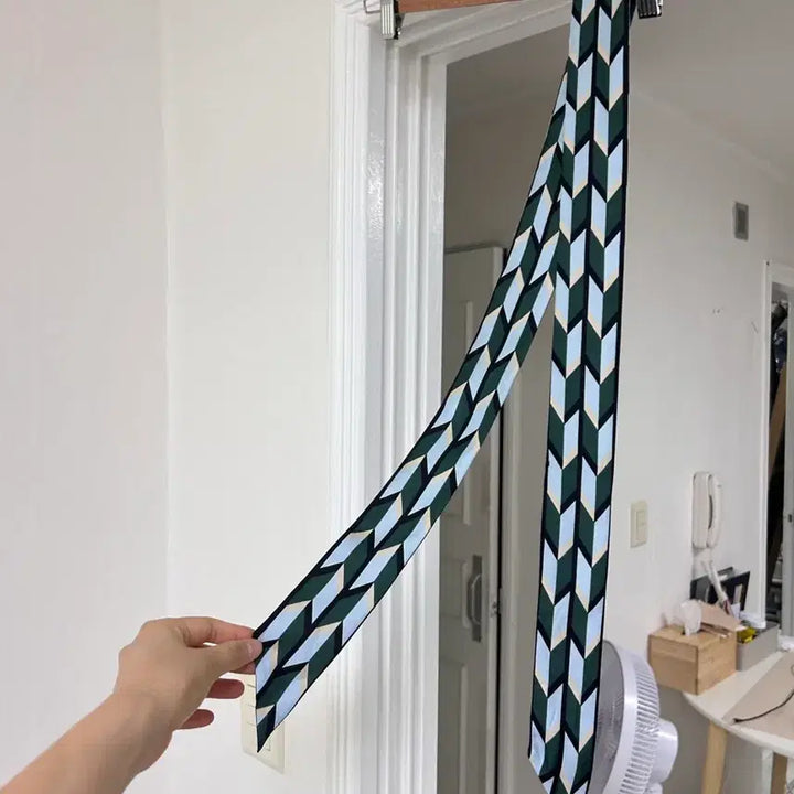 [BUNJANG] Tom Greyhound Twilly Scarf / 한섬 톰그레이하운드 트윌리 스카프 / 타임 더캐시미어 오즈세컨 스타일
