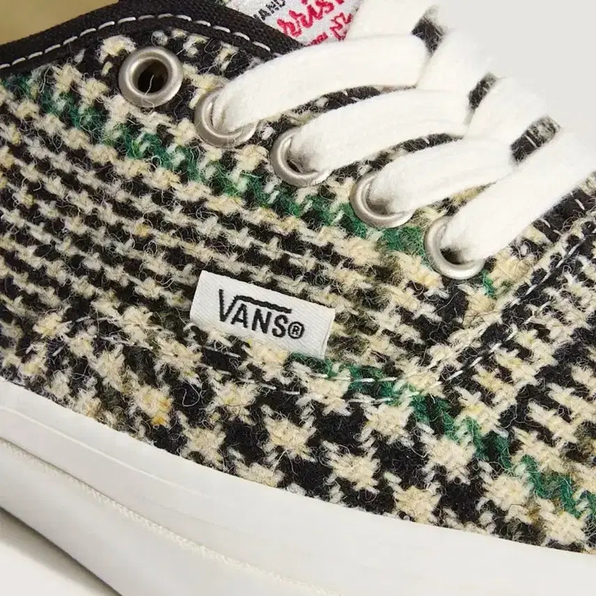 [BUNJANG] Vans Harris Tweed Premium Authentic Black White Sneakers (Size 280) / 280 반스 해리스 트위드 프리미엄 어센틱 블랙 화이트 28