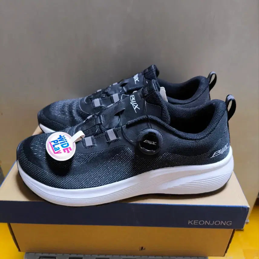 [BUNJANG] PRO-WORLD CUP 260 Lightweight Dial Sneakers Wide Fit / (새상품)260 경량 다이얼 운동화 발볼 넓음 여름 프로월드컵