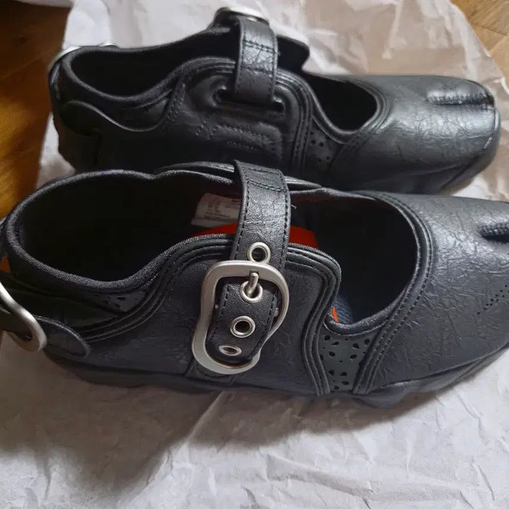 [BUNJANG] Nike Air Rift Anthracite Metallic Silver (W) 240 / (W) 나이키 에어 리프트 앤트러사이트 앤 메탈릭 실버 240