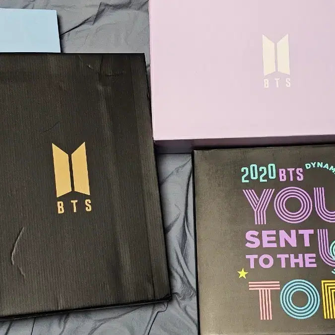 [BUNJANG] BTS Merch Box Set with Dynamite Commemorative Towel Bundle / BTS 방탄 머치박스 머치팩, 타올 일괄