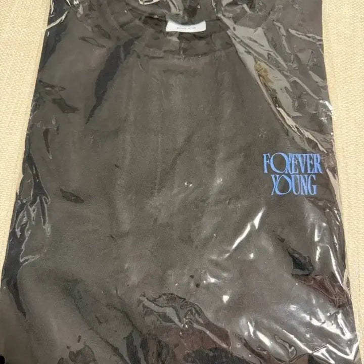[BUNJANG] Day6 Forever Young Concert T-Shirt (Sealed) / 데이식스 포에버영콘 티셔츠(미개봉)