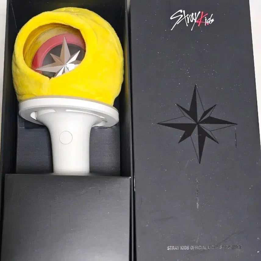 [BUNJANG] Stray Kids Lightstick Ver. 2 + Bbokari Lightstick Cover / 스키즈 응원봉 ver2 버전2 + 뽁아리 응원봉 커버 스트레이키즈 나침봉