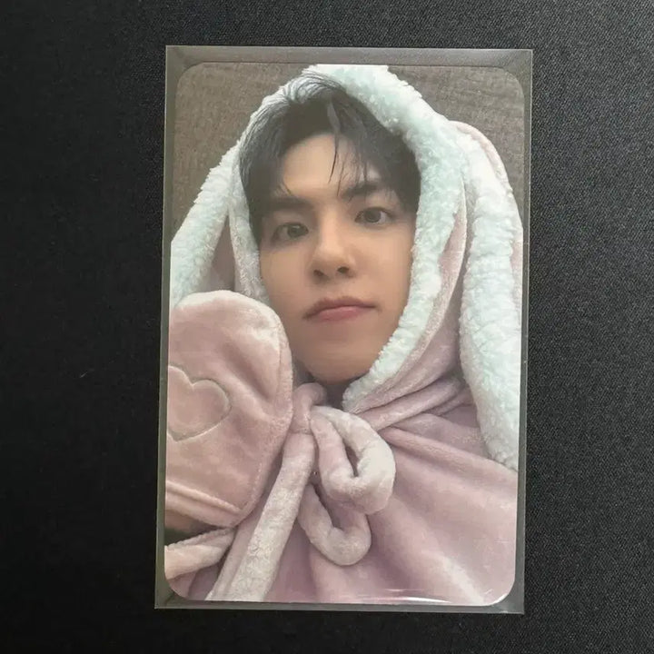 [BUNJANG] DAY6 Wonpil Whosfan POB Rabbit Blanket Photocard / 데이식스 원필 후즈팬 미공포 토끼 담요