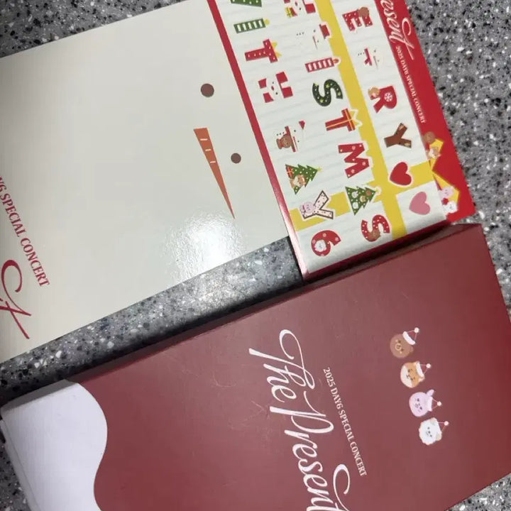 [BUNJANG] DAY6 The Present 2025 Concert Merchandise Socks and Stickers Bundle / DAY6 2025 클콘 &