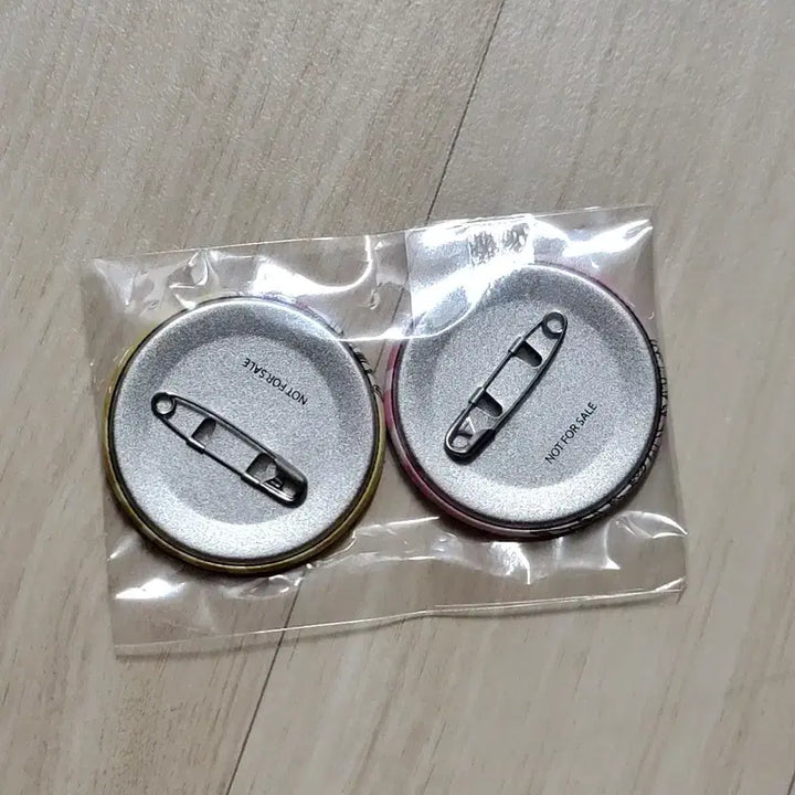 [BUNJANG] CLAMP Premium Exhibition Exclusive Badge Set - Sakura &amp; Asura (2 Types) / 클램프전 후기 구매특전 캔뱃지 사쿠라&amp;아수라 2종