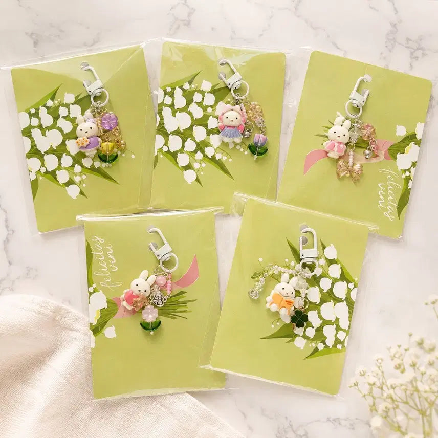 [BUNJANG] Miffy Clover Beaded Friendship Keychain for AirPods / 미피 키링 클로버 비즈 우정키링 에어팟키링