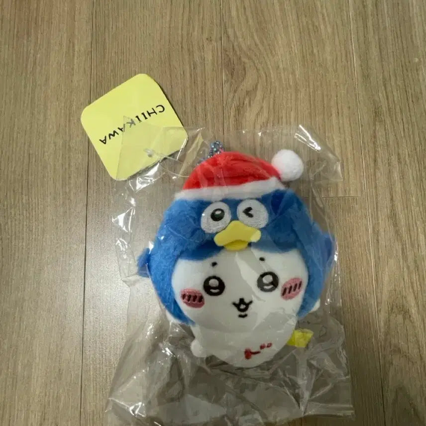 [BUNJANG] Chiikawa Don Quijote Collaboration Hachi Mascot (Santa/Penguin Hat) / 오늘만!!) 치이카와 돈키호테 하치 마스코트