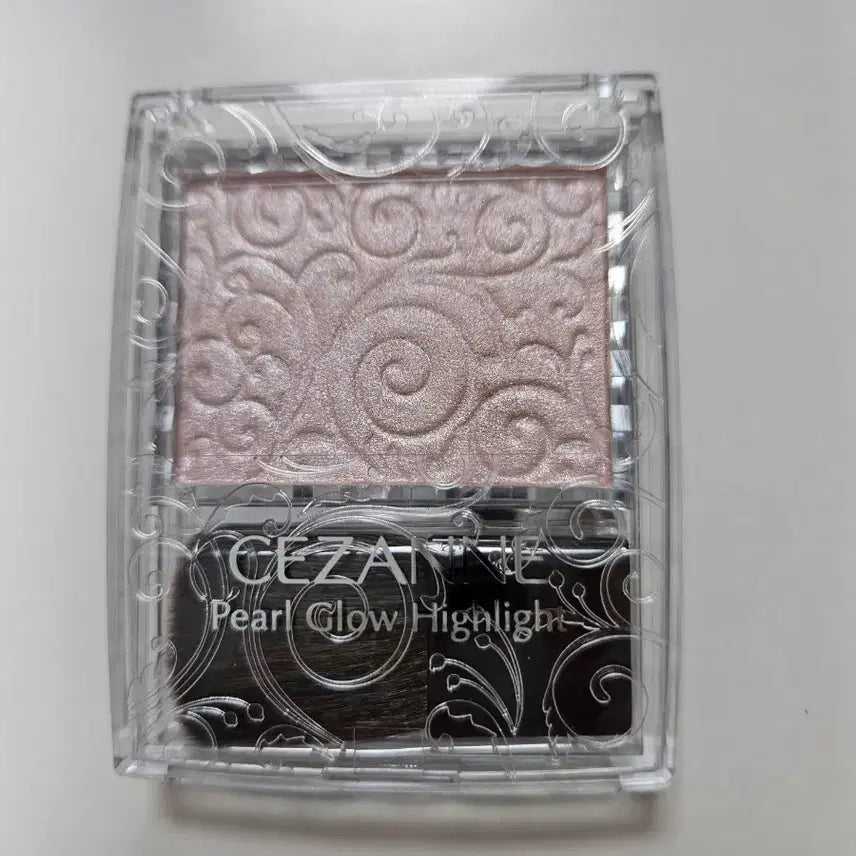 [BUNJANG] Cezanne Pearl Glow Highlighter No. 4 Pink Shell / 세잔느 펄 글로우 하이라이터 4호 핑크쉘 컬러 판매합니다!
